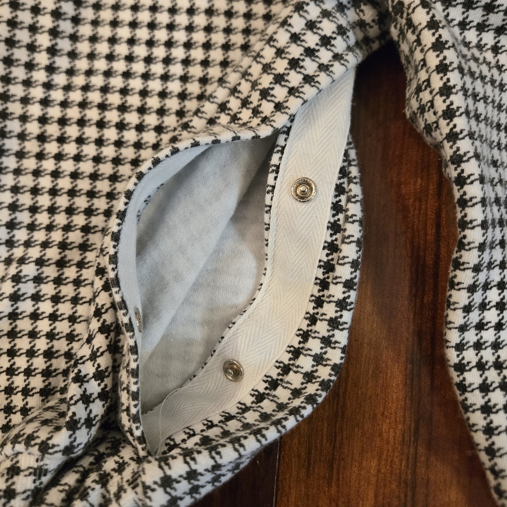 Kelly's Kids Black/white Houndstooth Kids One Piece Romper Apple Design - Picture 5 of 13